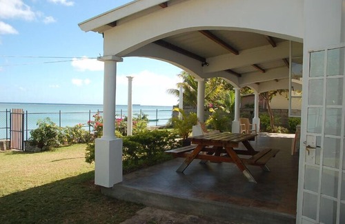 Port Louis Casa | Cozy House By The Sea