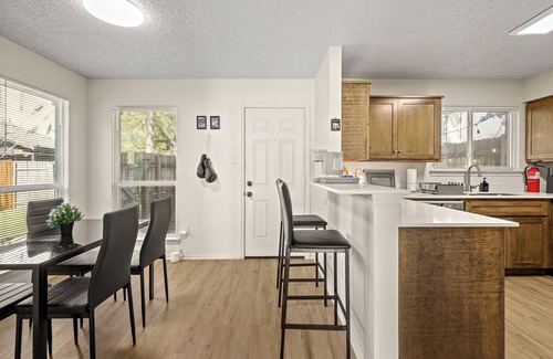 West Arlington Casa | Cozy house in Arlington, 9 mins away from AT&T stadium
