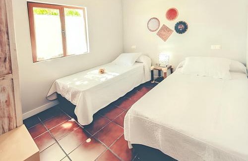 Cañamero Casa | Cozy house in Cañamero of 86 m² with shared pool
