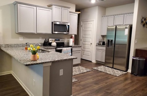 Covington Casa | Cozy house in Covington with 3-Bdr. 2bth. AC and WiFi.