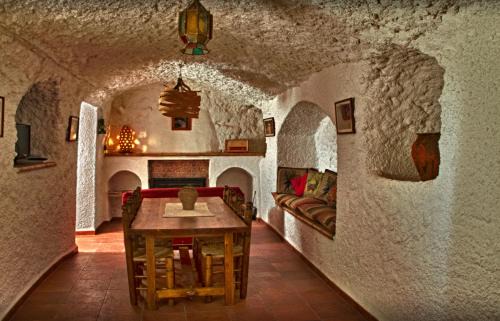 Gorafe Casa | Cozy house in Gorafe + pool
