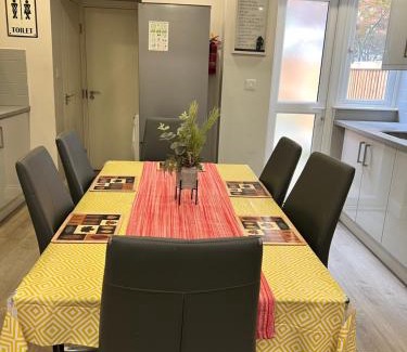 Ipswich Cama Y Desayuno | Cozy House in Heart of Ipswich