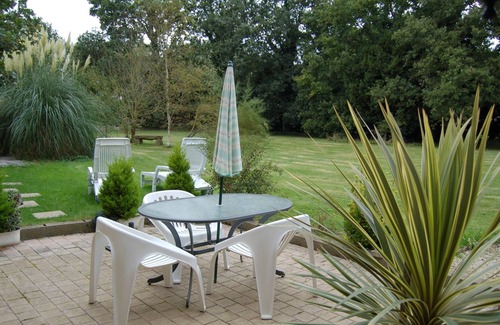 Combourg Cabaña | Acogedora casa en gran jardín