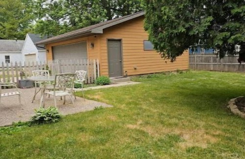 Oshkosh Casa | Cozy house in northwest Oshkosh