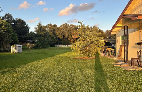 Winter Haven Casa | Cozy house in peaceful Lake Alfred with AC, WiFi very secluded.