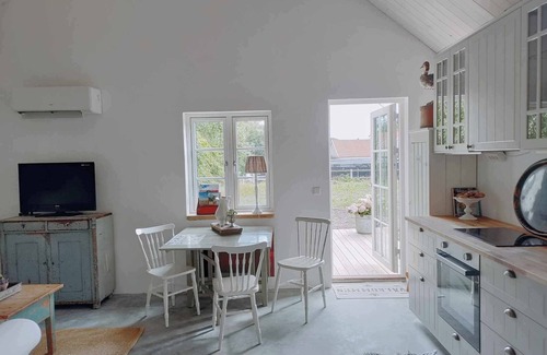 Sjorup Cabaña | Cozy house in small village near the sea