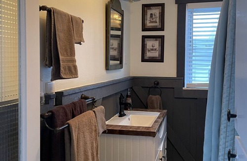Cairnbrook Casa | Cozy house in the Laurel Highlands. Enjoy a stay in Central City PA!