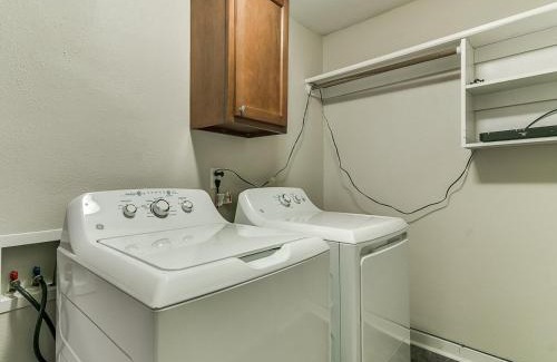 Des Moines Casa | Cozy House Near Iowa State Fairgrounds!