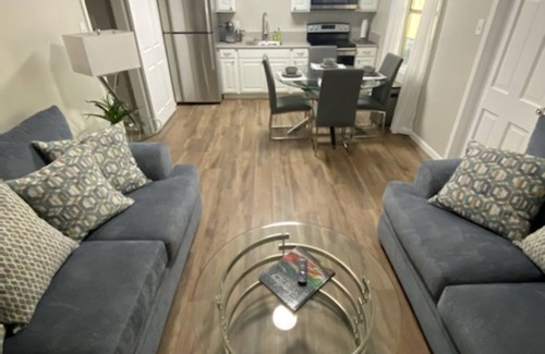 Milton Apartamento | COZY HOUSE!!! with Covered Parking