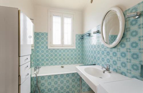 Limeil-Brevannes Casa | Cozy house with garage & large garden, PARIS Center 30min RER A, Orly airport