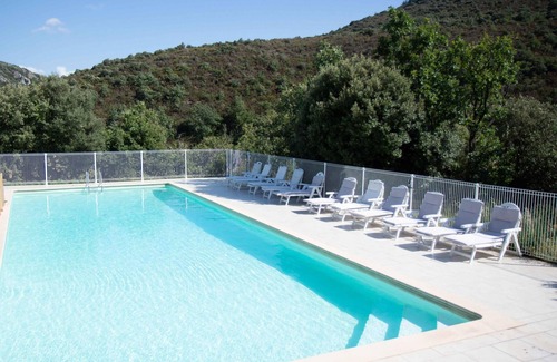 La Liviniere Casa | Cozy house with panoramic views and shared pool