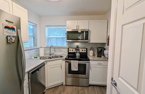 South Lamar Casa | Cozy in Heart of S. Lamar