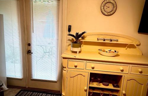 Gulf Gate Estates Apartamento | ~ Cozy In-law Apartment Close to Siesta Key ~