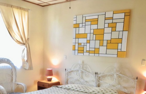 San Pedro Apartamento | Cozy Inn Apt 3: ubicado en una zona residencial central, en un edificio seguro