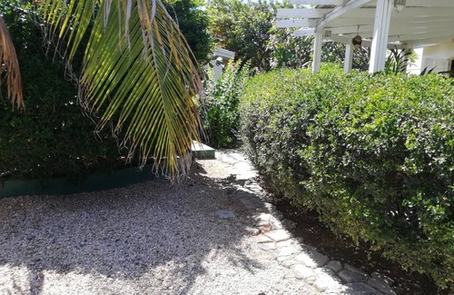 Oranjestad Apartamento | Cozy Island Studio Near Airport – Your Peaceful space in Aruba