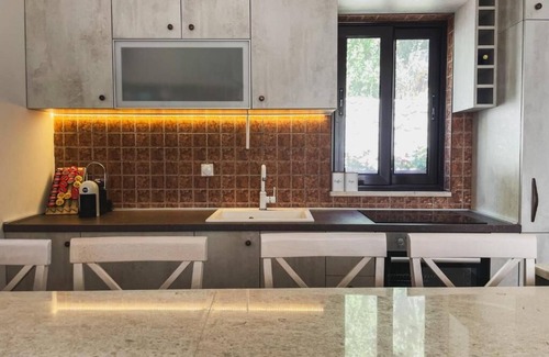 Karuc Casa | Cozy Karuc Home