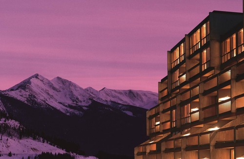 Lakeside Village Apartamento | Cozy Keystone Lodge Stay with Breathtaking Views