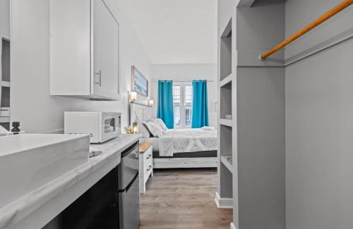 Old Orchard Beach Apartamento | Cozy King Suite Steps to the Beach (441)
