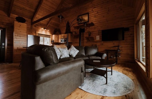 Mindoro Cabina | Cozy Krueger Cabin @ Highest Elevation in CTY