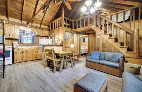 Greentown Cabina | Cozy Lake Cabin #2 w/boatdock