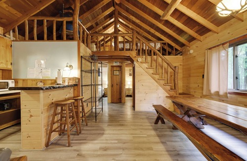 Greentown Cabina | Cozy Lake Cabin 3 with Boatdock