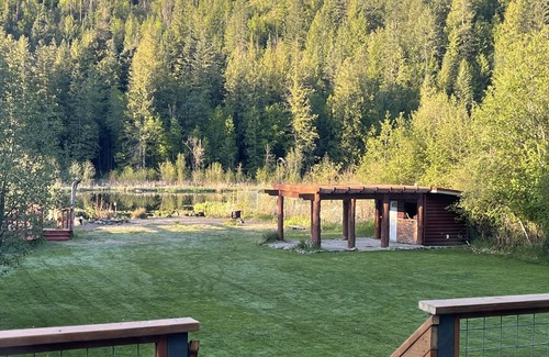 Elk Cabina | Cozy Lake Front Cabin on Chain Lake!