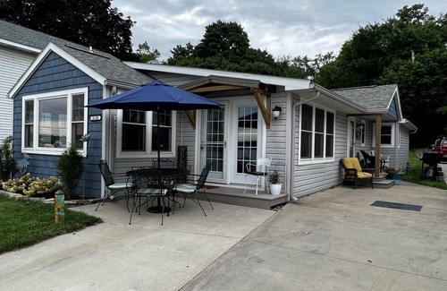 Angola Casa | Cozy lake-front home on beautiful Lake Gage