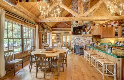 Spooner Cabina | Cozy Lake front luxury, hot tub, ice fish, snowmobile, fireplace, screened porch