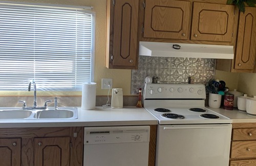 Conchas Dam Casa | Cozy Lake House - only 10 minutes from the water