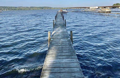 Bemus Point Cabina | Cozy lakefront cabin near Bemus Point, Lake Chautauqua