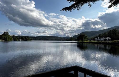 Wells Casa | Cozy Lakefront Cabin Perfect for a Family Getaway in Wells, NY