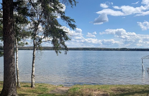Conover Casa | Cozy Lakefront Cabin Retreat: 3 Bedroom Cabin on South Twin Lake, Conover, WI