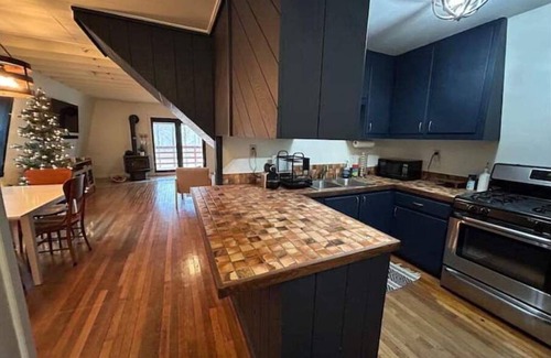 Bellmore Cabina | Cozy Lakefront Cabin on Raccoon Lake, near Turkey Run State Park