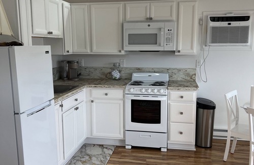 Middlefield Cabaña | Cozy Lakefront Cottage #6