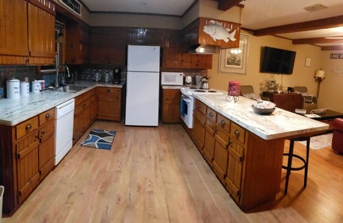Smith County Casa | Cozy Lakefront Getaway at Lake Palestine