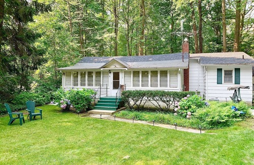 Lakeside Casa | Cozy Lakeside Cottage .... con playa privada!