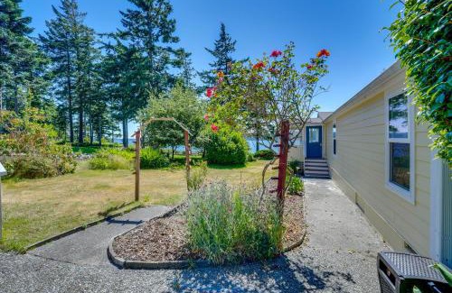 Langley Casa | Cozy Langley Retreat Water Views and Beach Access