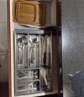 Surabaya Apartamento | Cozy Living APT Puncak Dharmahusada with 3BR