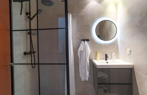Bad Nauheim Apartamento | Cozy-Livings Altbau mit Terrasse und Küche am Stadtpark