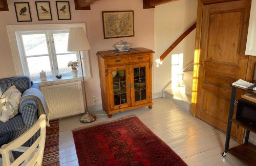 Holo Casa | Cozy lodge at horse farm with lake and sauna