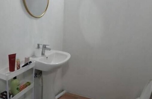 Kempton Park Cabina | Cozy lodge in charming Park with WiFi