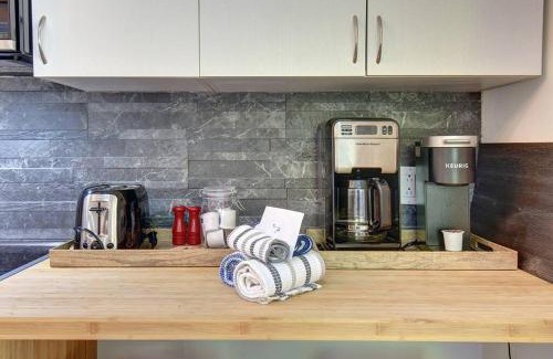 Mont-Tremblant Pedestrian Village Apartamento | Cozy Lodge in the Mont Tremblant Ski Village