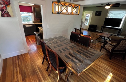 Wallace Casa | Cozy lodging with ample parking