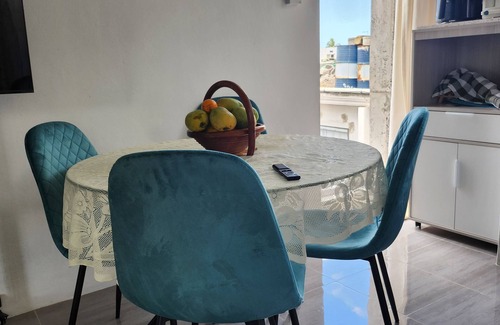 Calebasses Apartamento | Cozy loft "The Nest" nested on a second Floor roof