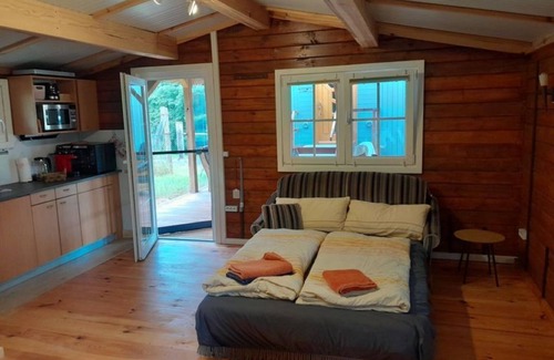 Oberhavel Cabina | Cozy log cabin for 1-2 people in an absolutely quiet location with lake access.