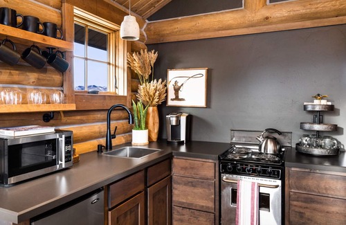 Livingston Cabina | Cozy Log Cabin in the Heart of Paradise Valley, Montana