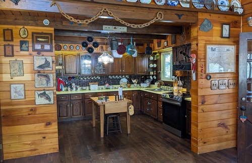 Cross Fork Cabina | Cozy Log Cabin w/firepit, in the heart of the Pennsylvania Wilds!