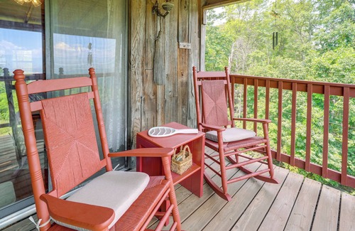 Stanley Apartamento | Cozy Luray Cabin w/ Views: Near Hiking Trails!