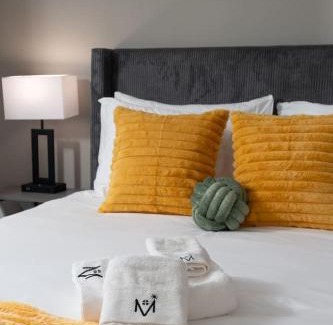 Whitestown Apartamento | Cozy Lux Haven