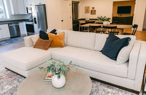 American Fork Casa | Cozy Luxe Retreat w/ Theater, Near AF Canyon & Temple